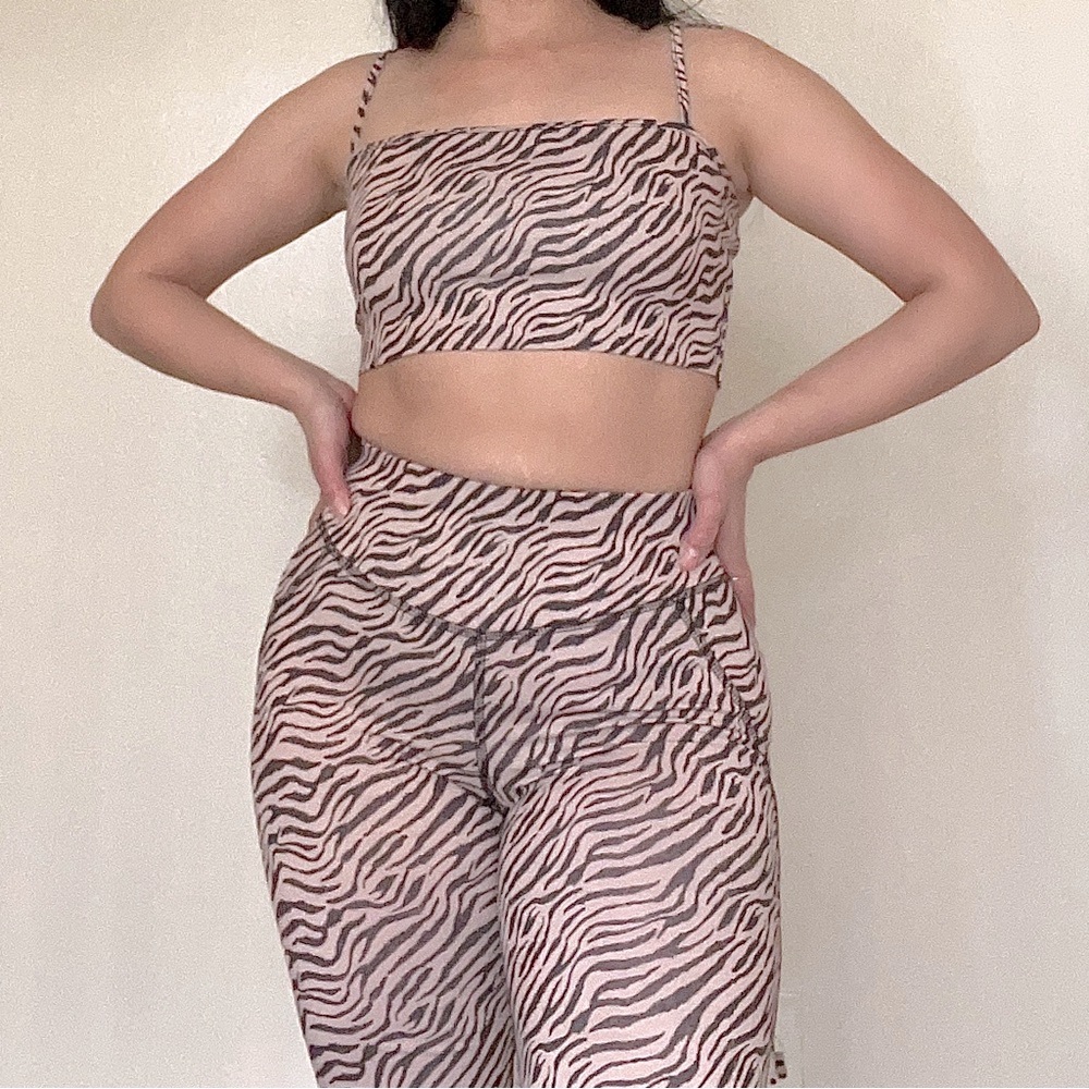 2 Piece Knit Legging Set - Picture 3 of 5